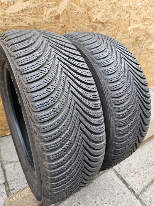 BDB Stan!!  7mm. 205/5/ r16 Michelin Alpin 5. 3116