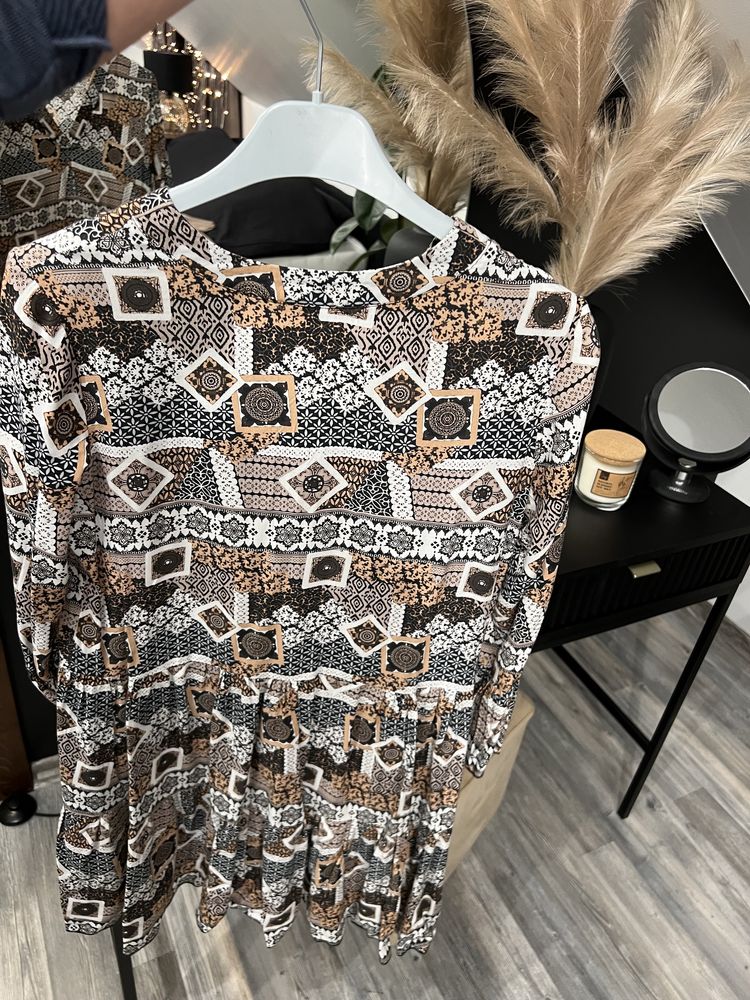 Sukienka wzory etniczne, one size, stan bdb