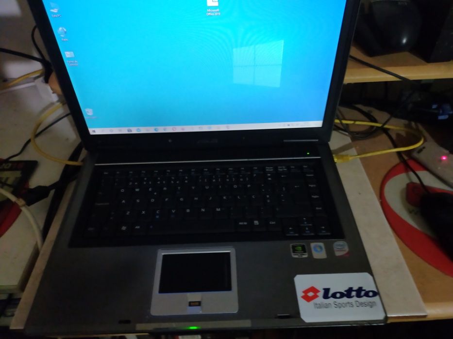 Asus F3S - C/ Win 10