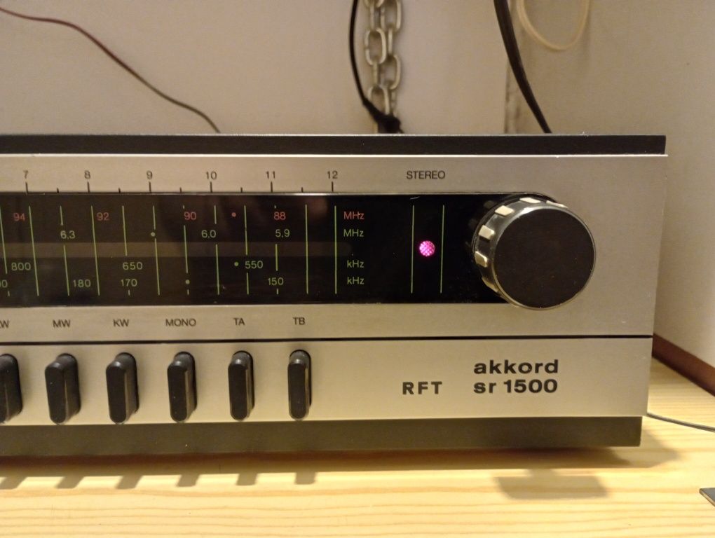 Amplituner stereo RFT SR 1500 Akkord vintage  bardzo ładny tanio.