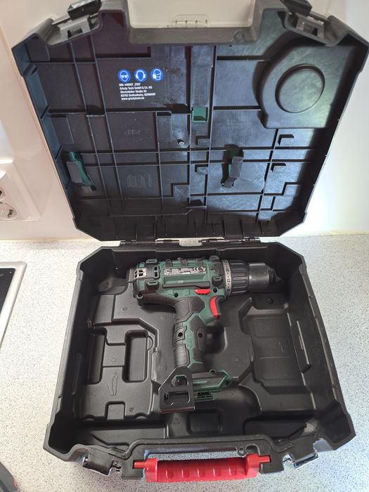 Aparafusadora 20v com acessórios parkside