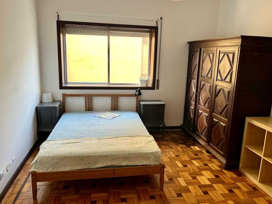 Quarto - Praça do Marquês, Porto