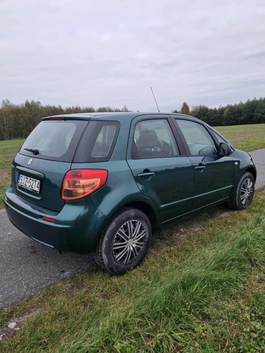 SUZUKI SX4 1.5 benz, mały przebieg.