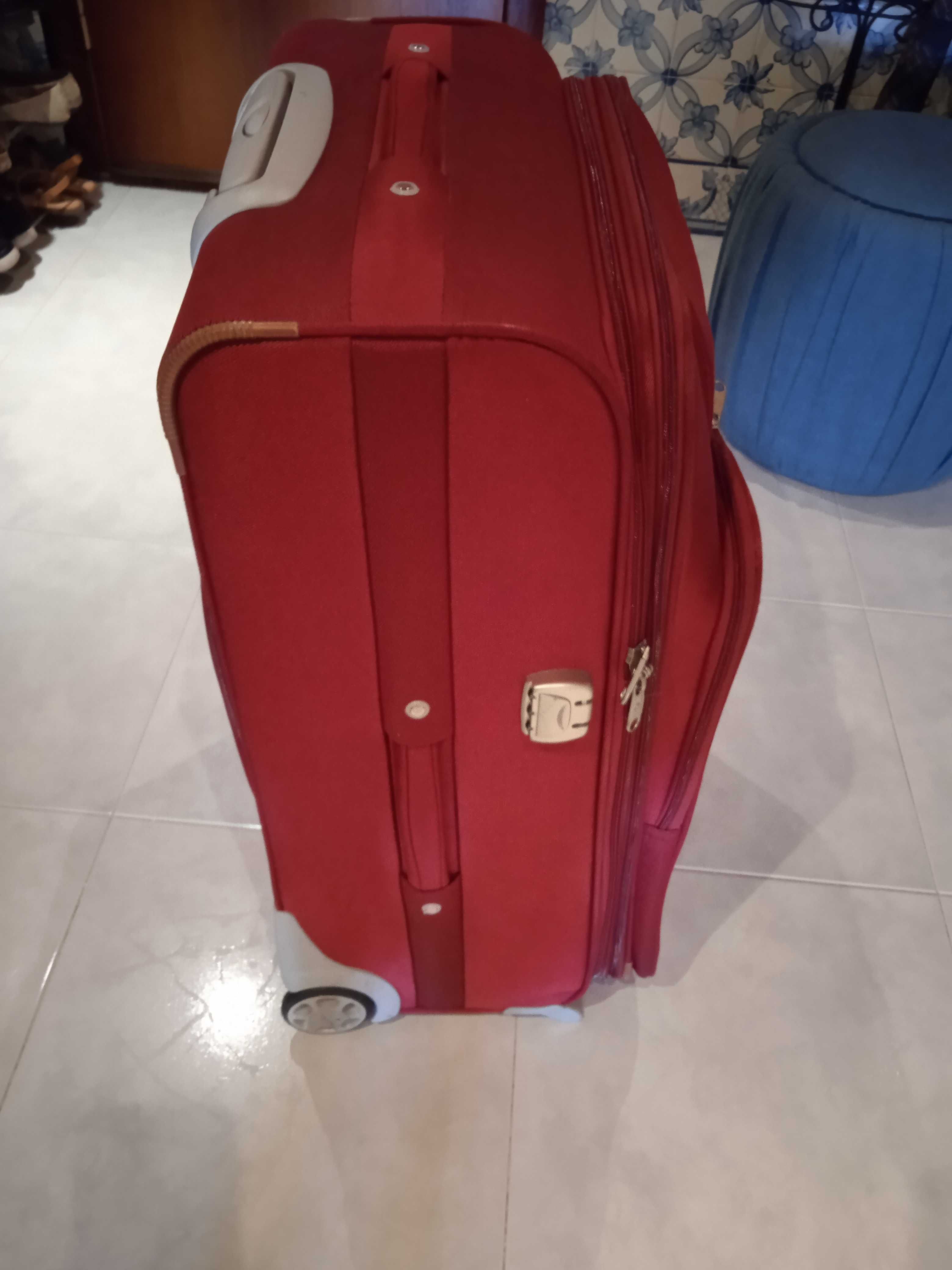 Mala de viagem de grande capacidade