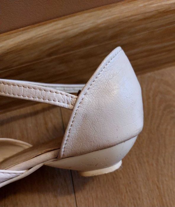 Buty komunijne białe 33