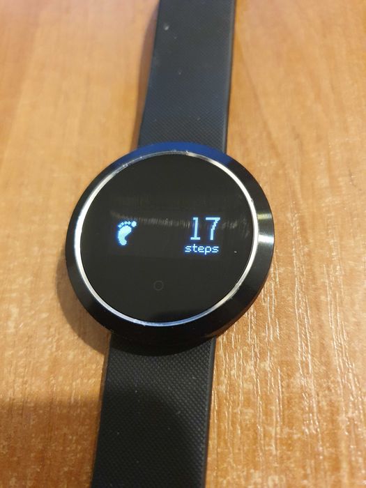 nowy smartwatch Forever smartband SB-310