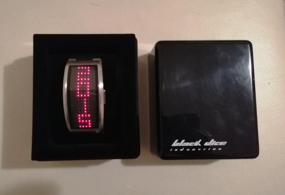 Relógio Digital Black Dice