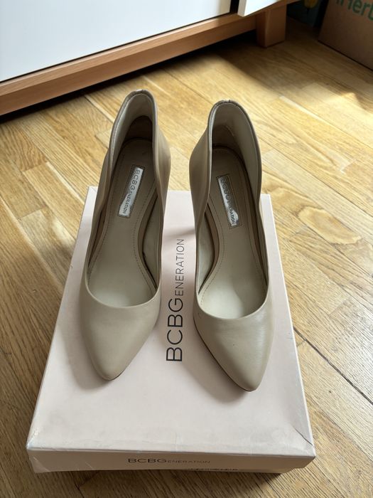 Туфлі BCBG 36 розмір