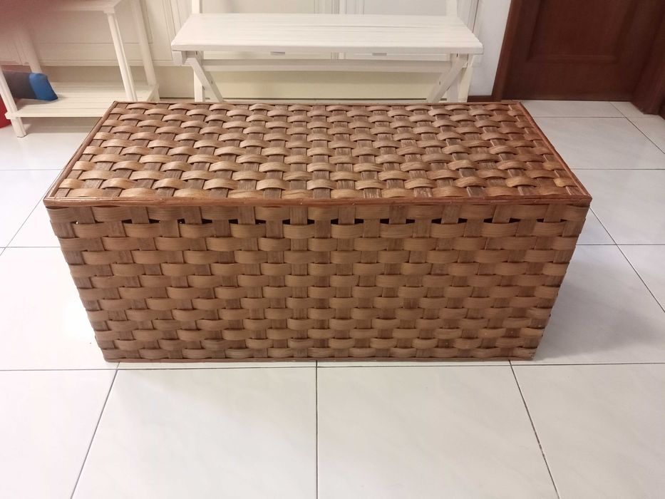 Brown Wicker Table (New Price)64737769893507120