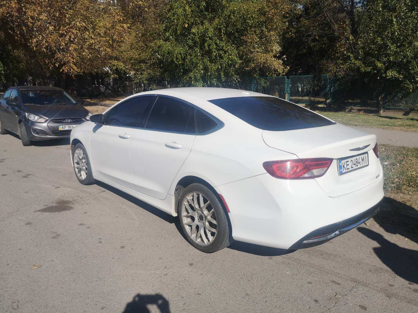 Chrysler 200 2015 продам