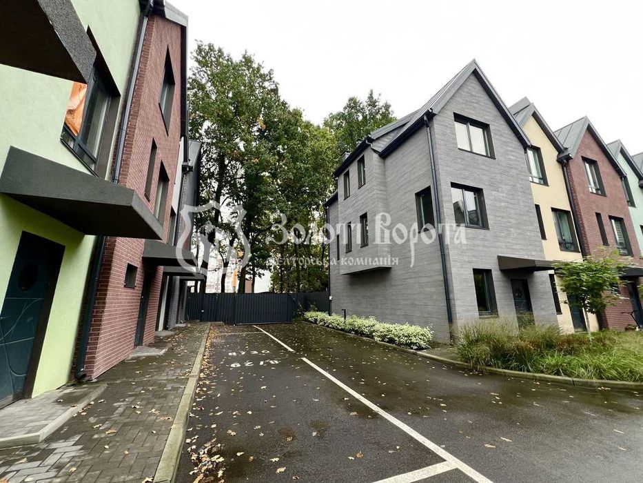 Таунхаус, 3пов. Без ремонту. Крюківщина, Бучанський район