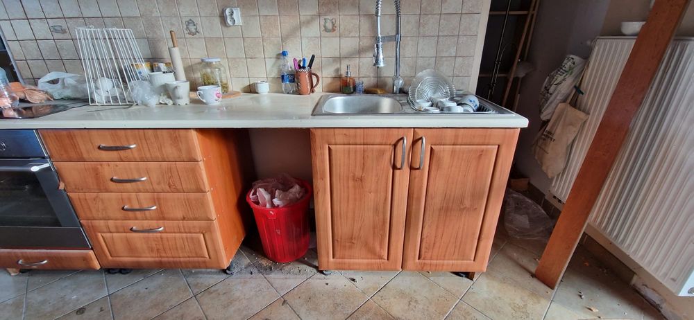 Kuchnia z wyspą - zabudowa kuchenna z AGD, z wyposazeniem - OKAZJA