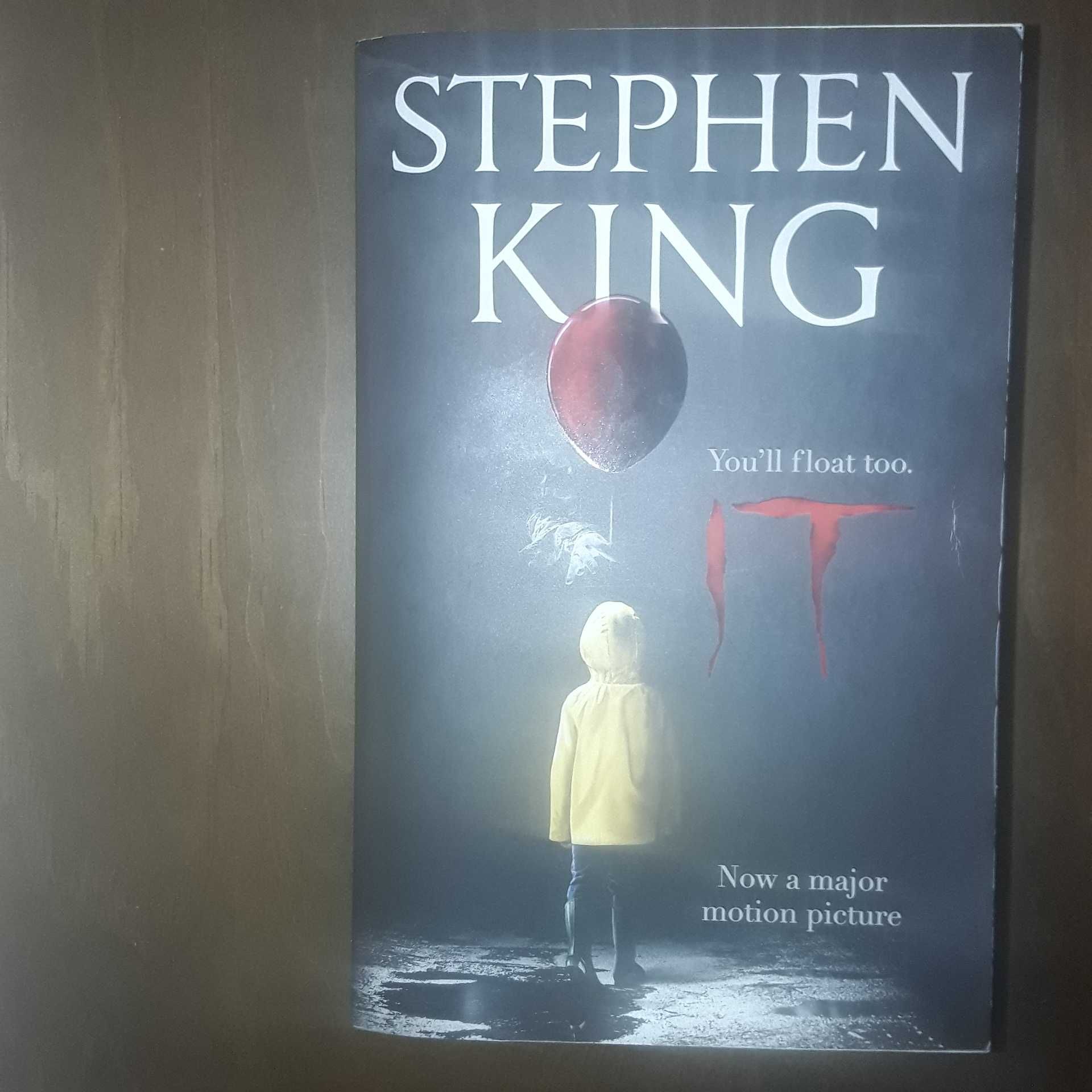 IT de Stephen King [Livro em inglês]