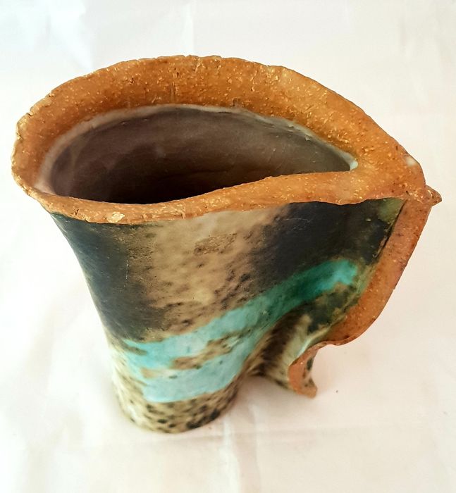 Ceramiczny wazon, sygnowany