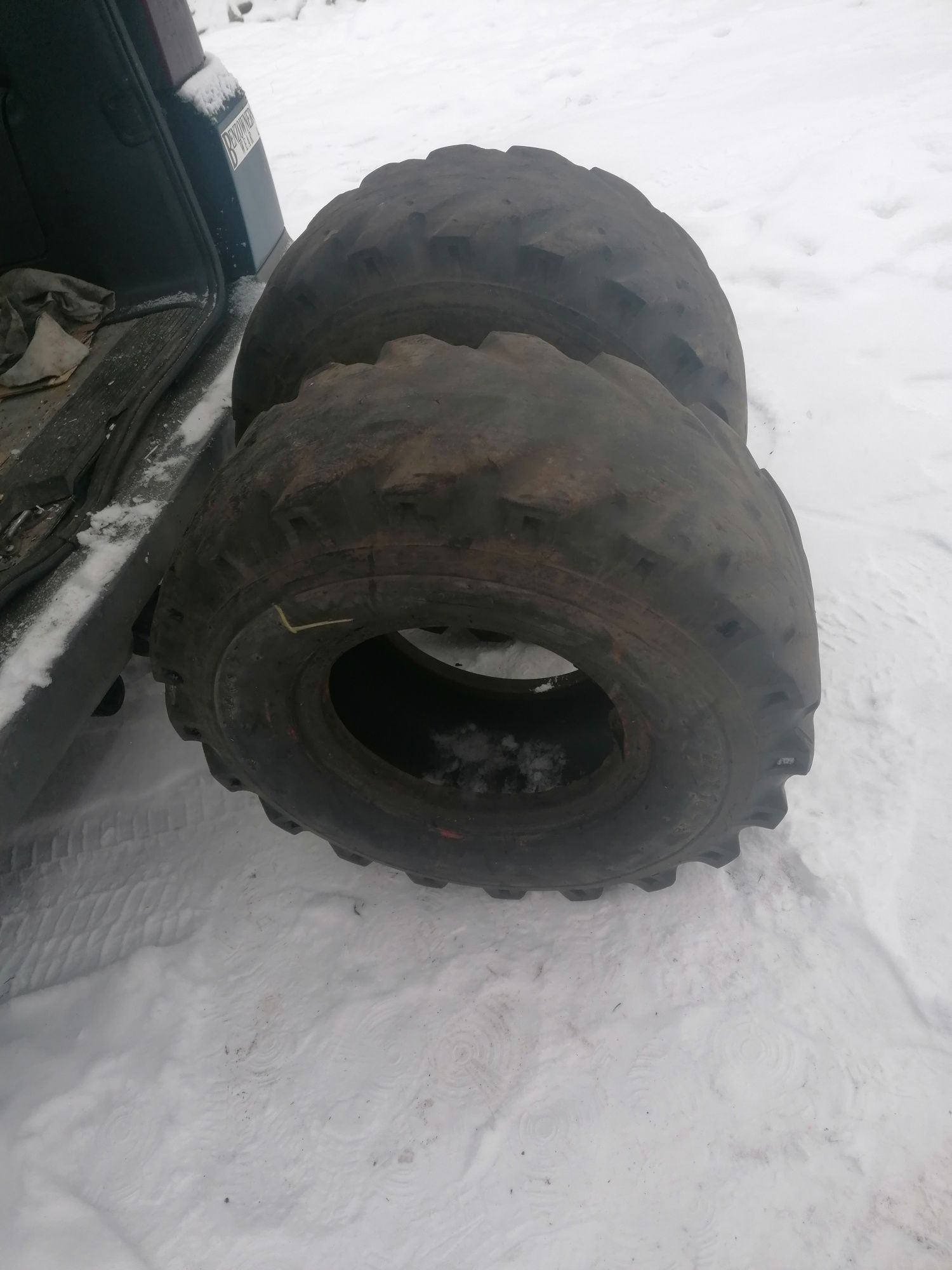 Opony 27x10-12  250 75 R12 do wózka widłowego 2szt pompowane