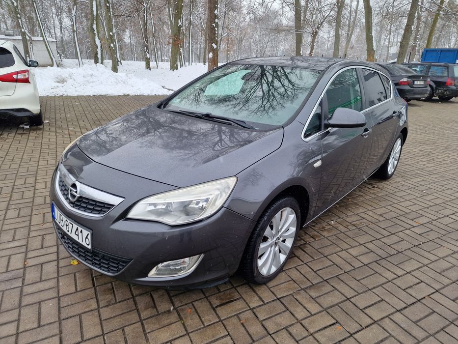 Opel Astra J 1.3 Cdti Cosmo Navi Klimatronik Czujniki Przód Tył Chrom