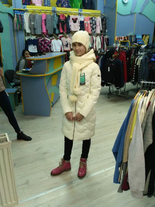 Куртка зимова для дівчинки 12-13 років