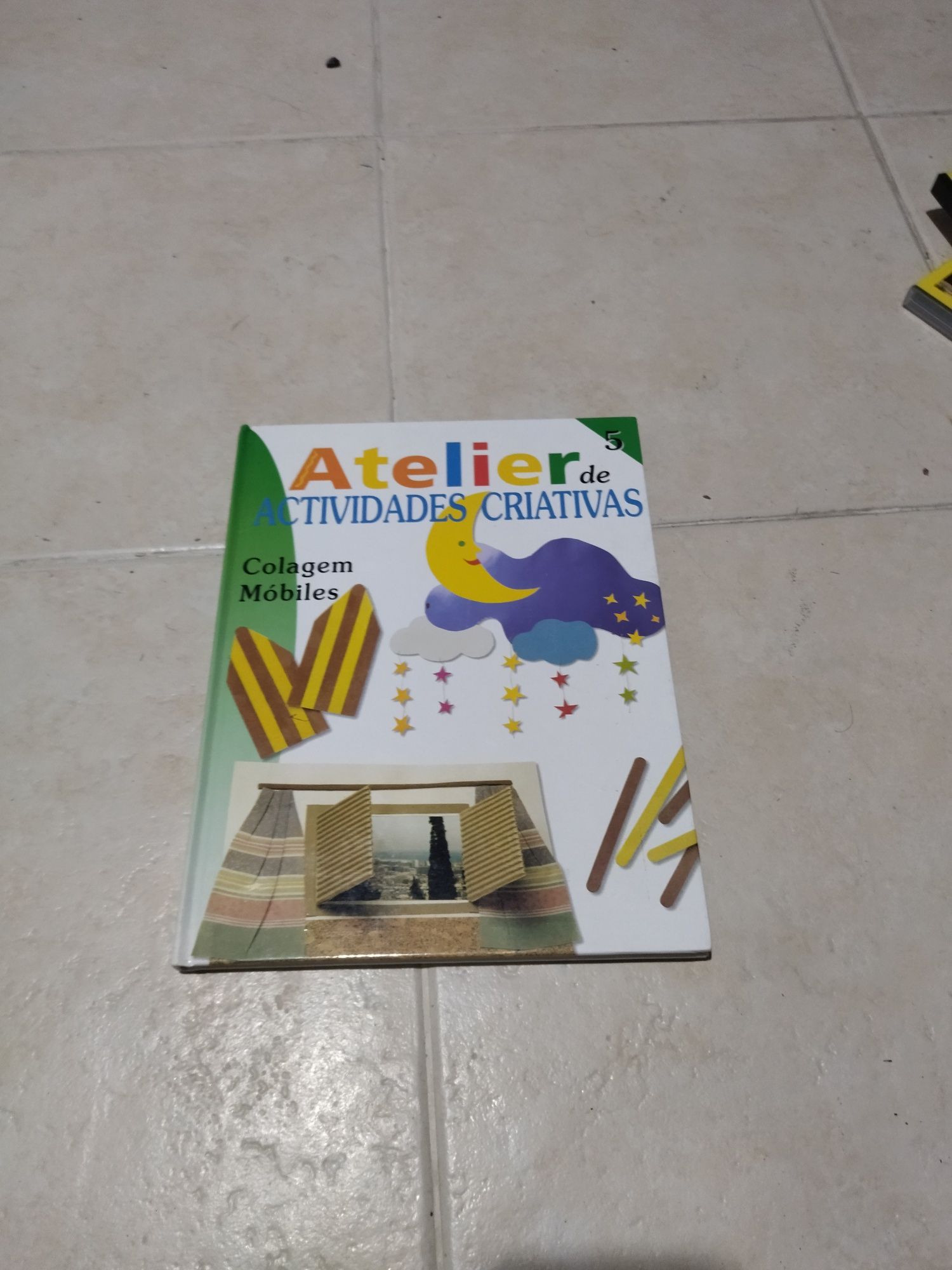 Livro atelier de atividades