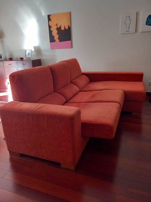 Sofá com chaise longue e dois assentos extensíveis