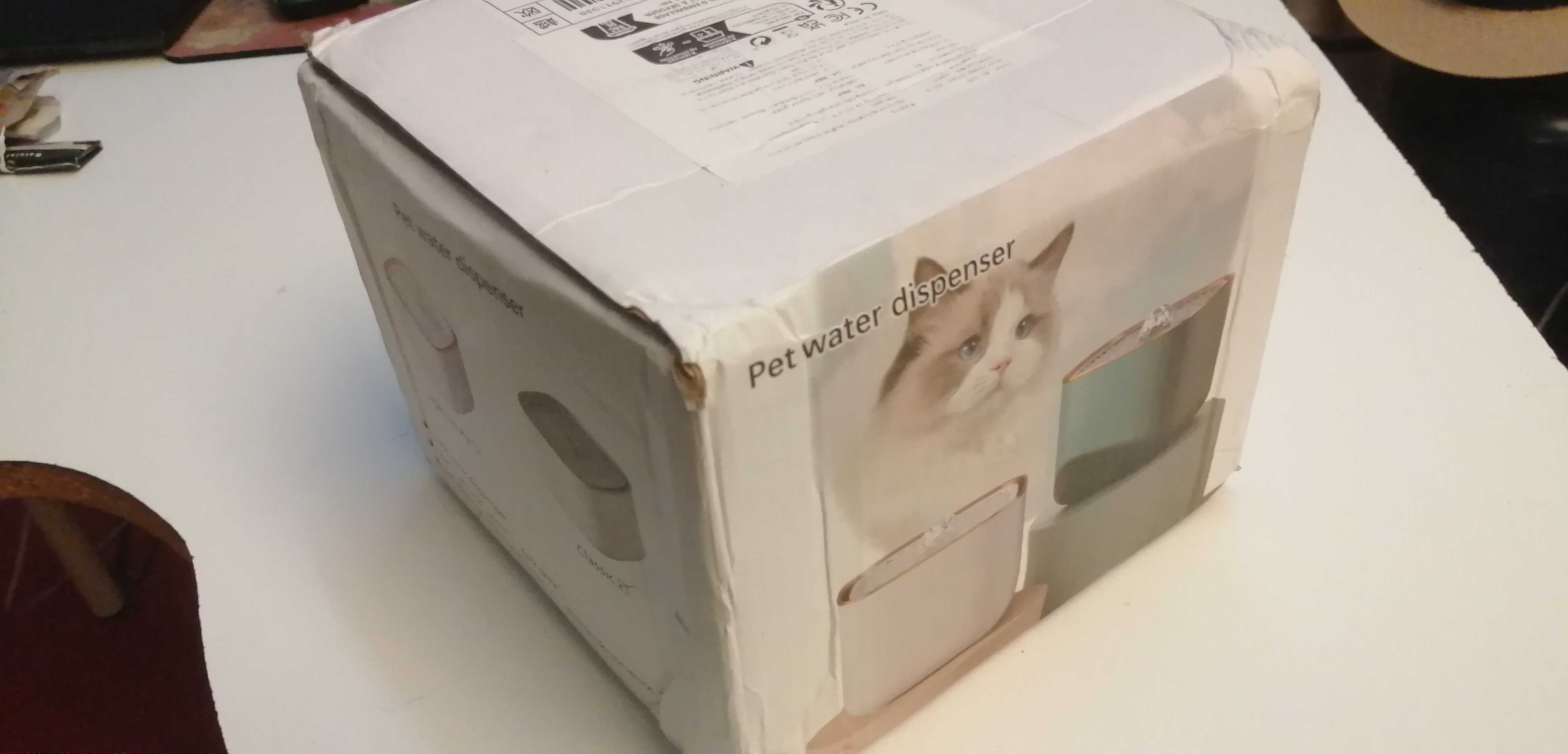 Fonte para gatos.