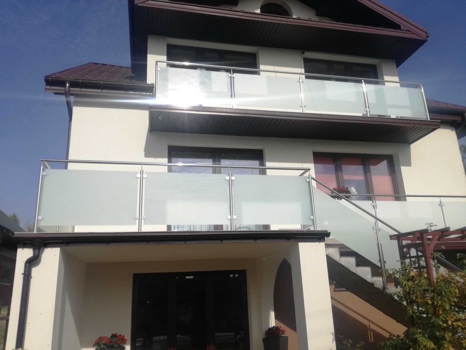 Balustrady ze stali nierdzewnej, barierki, zadaszenia z poliwęglanu