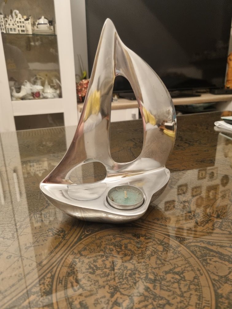 Świecznik marynistyczny/żaglówka  - odlew z aluminium