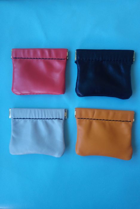 Porta-moedas artesanais em couro