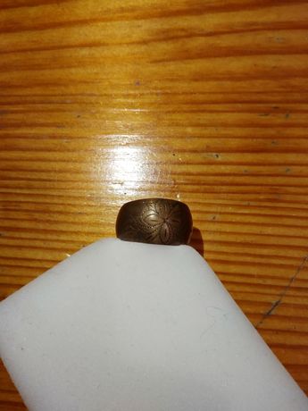 Кольцо медное, с добавлением золота 583 пробы.