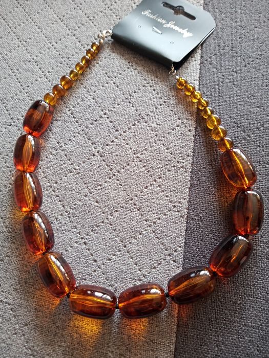Korale kolor bursztynowy