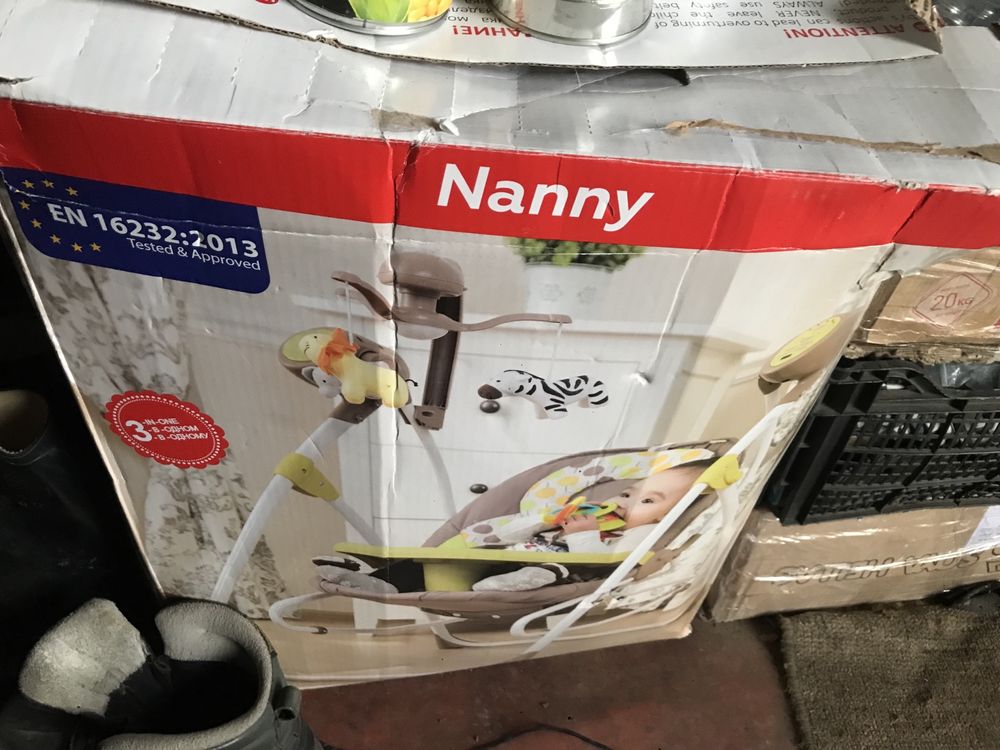 Carrello Nanny дитяче крісло-гойдалка,3пол.рег.спинки,.столик,