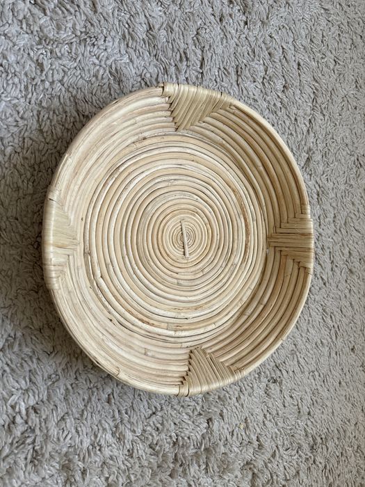 Pleciona patera na owoce