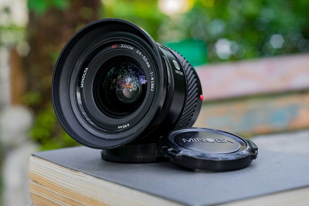 Minolta AF 24-50mm f4 Sony A obiektyw osłona