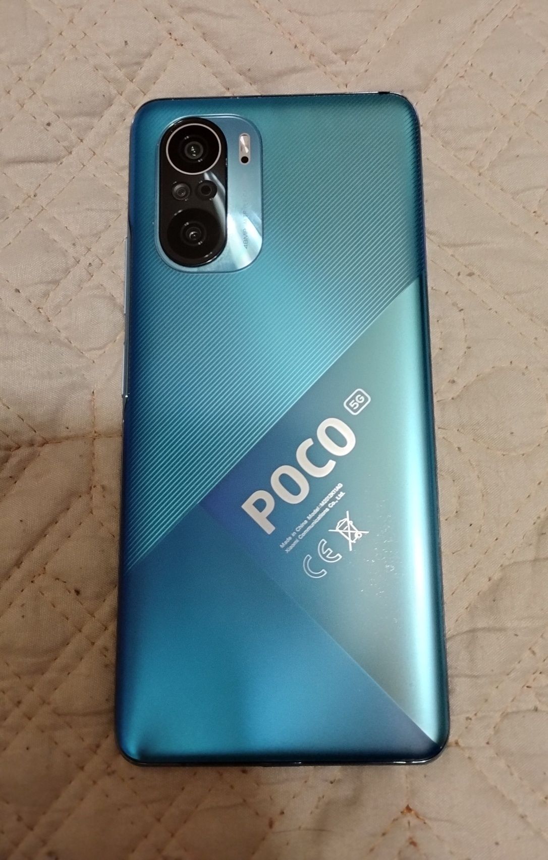 Продам Poco F3 6-128 на відновлення