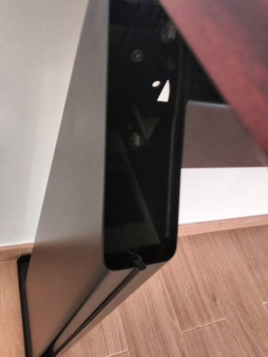 Secretária com gavetas Famo