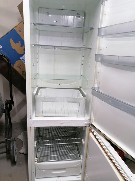 Холодильник Доставка.