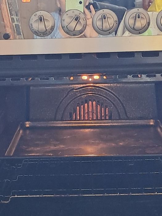 Kuchnia gazowo elektryczna do zabudowy