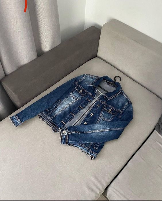 Джинсова курточка