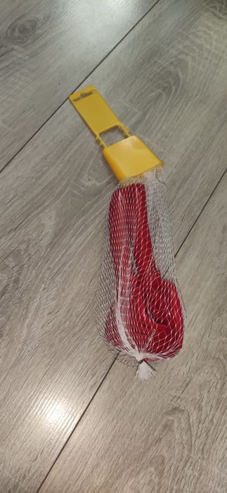 Zestaw do piasku - grabki i łopatka
Nowe.