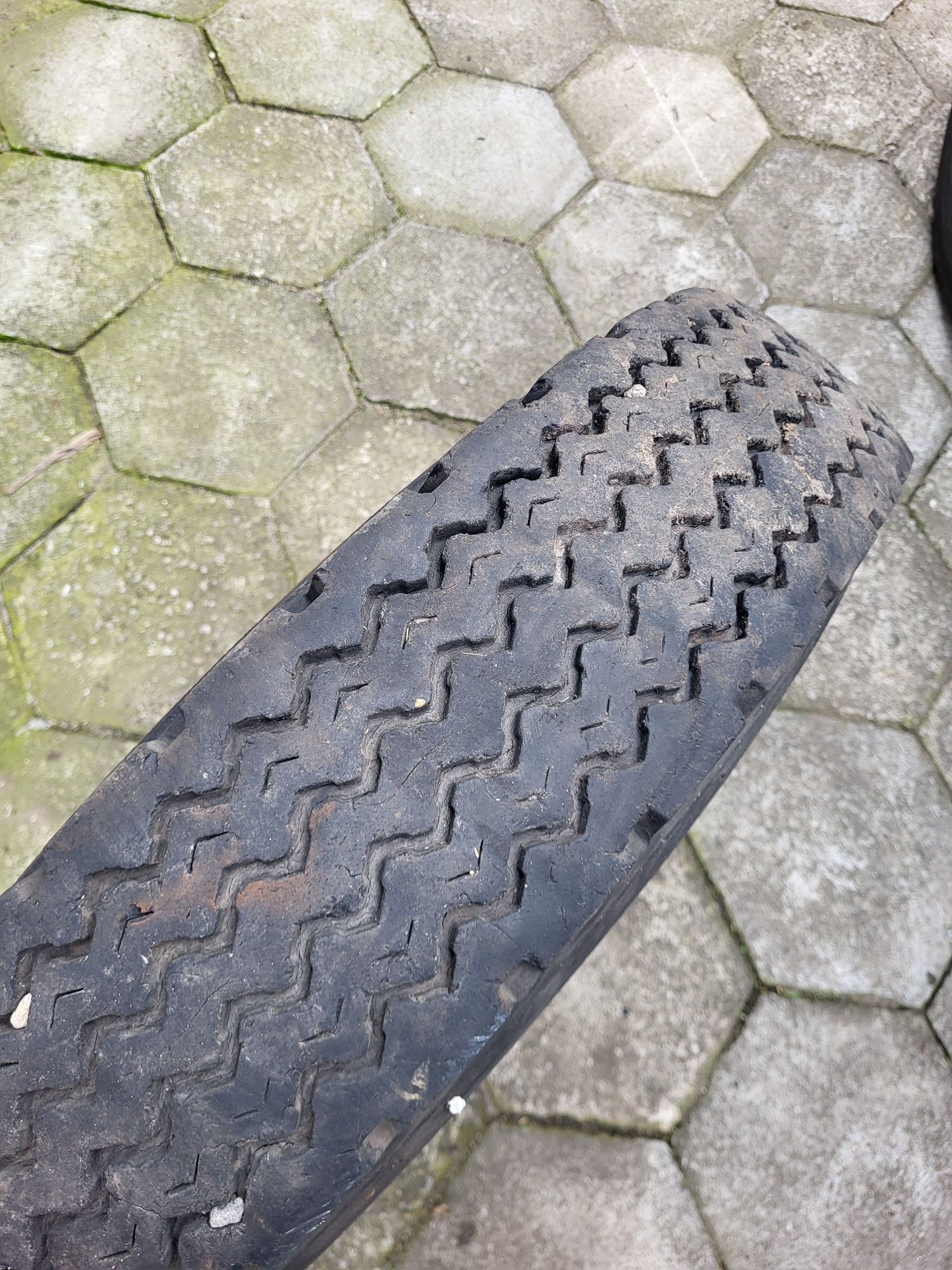 Sprzedam opony 825x20