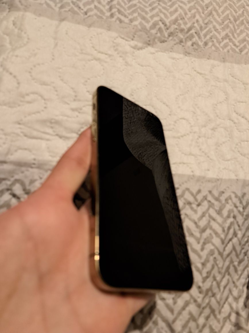 Iphone 12 pro Gold