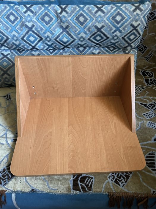 Поличка (дерево)