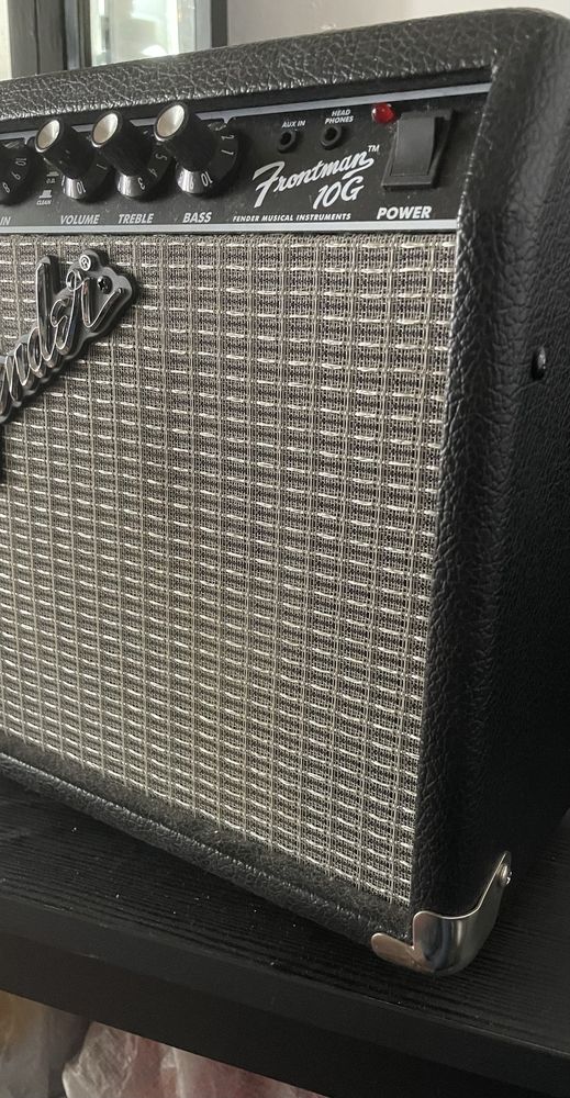 Amplificador Fender Frontman 10G