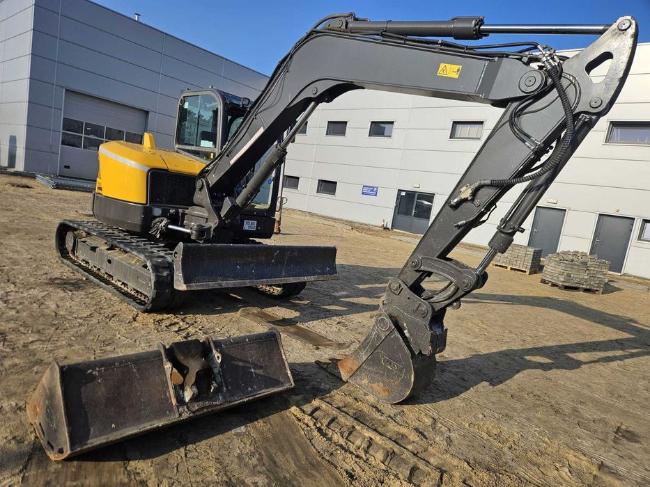 Koparka 9 ton Wynajem minikoparki 9t Najem Wypożyczalnia sprzętu