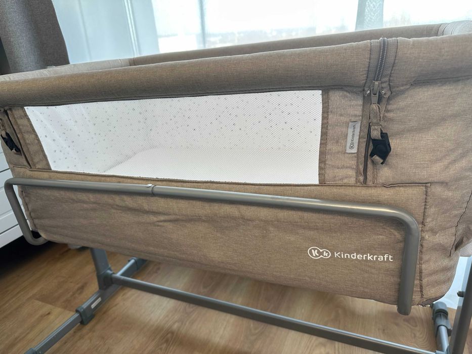 Łóżeczko dostawne Kinderkraft z materacem