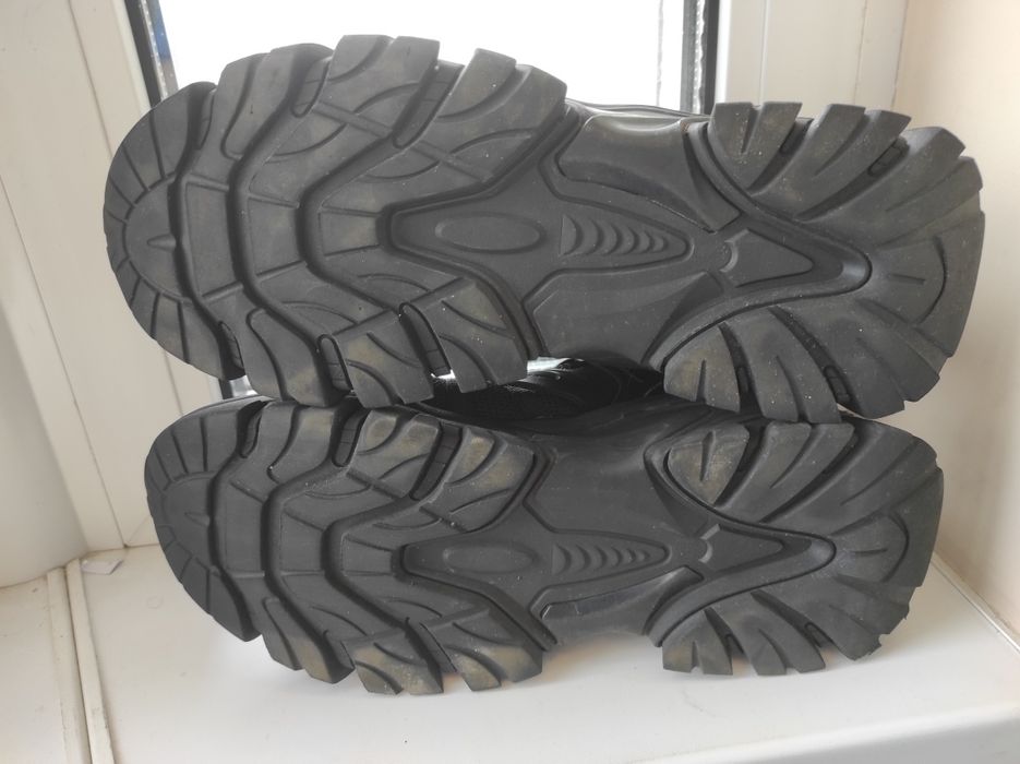 Кросівки та мокасини розмір 42. 26,5см