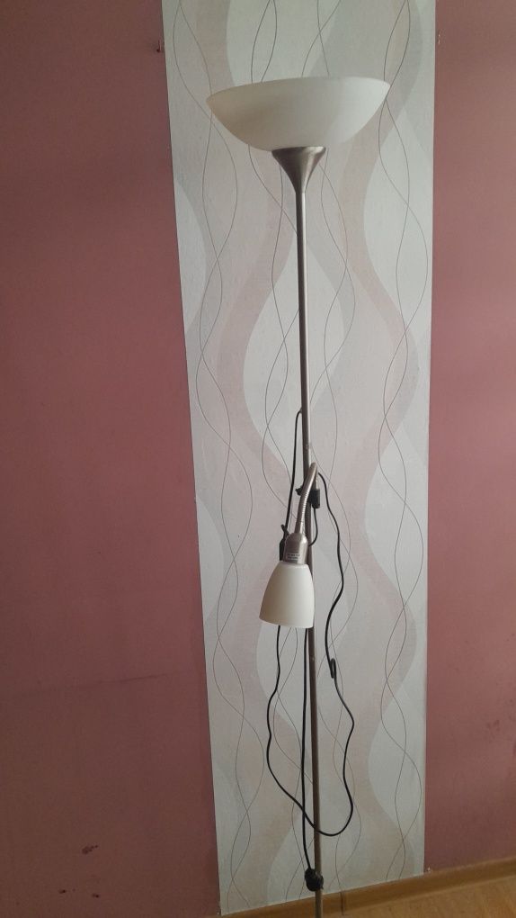 Lampa  podłogowa