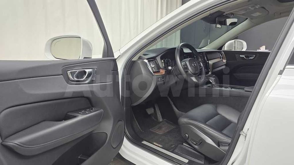2018 Volvo XC60 2nd Gen D5 Momentum