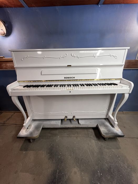 Продам німецьке піаніно фортепіано RONISHC