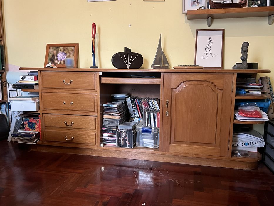 Movel de madeira maciça