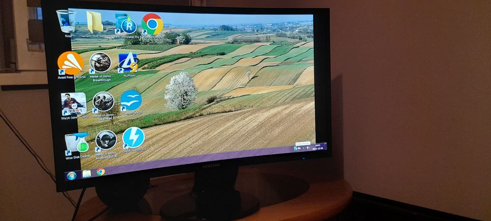 Monitor Samsung C24F390FHU